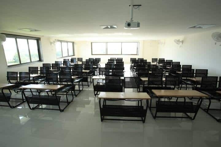 Krishna Ayurved Medical College campus in Vadodara, Gujarat, India — photo 2