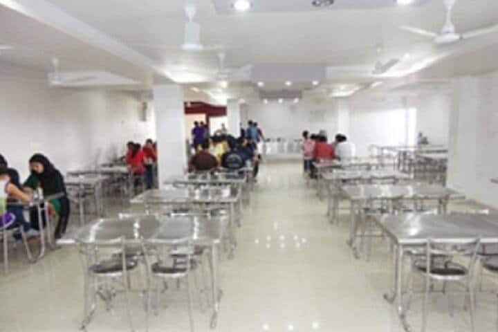 Krishna Ayurved Medical College campus in Vadodara, Gujarat, India — photo 5