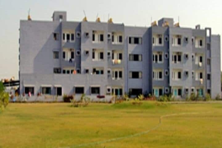 Krishna Ayurved Medical College campus in Vadodara, Gujarat, India — photo 6