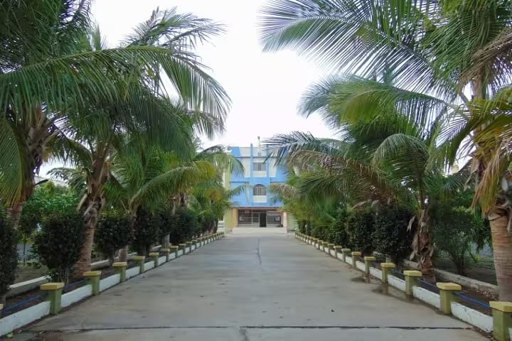 Shri Odhajibhai Ravjibhai Bhalodiya Mahila Science College campus in Morbi, Gujarat, India — photo 1