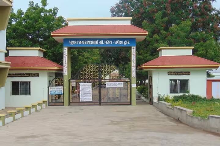 Shri Odhajibhai Ravjibhai Bhalodiya Mahila Science College campus in Morbi, Gujarat, India — photo 3
