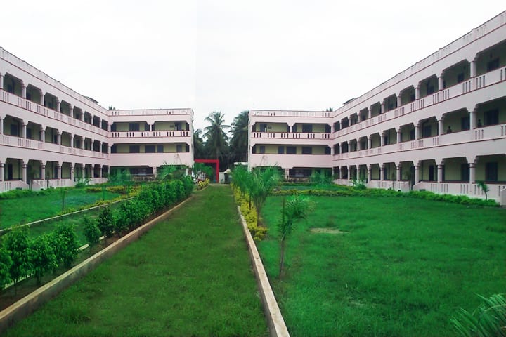 Koringa College of Pharmacy campus in Korangi, Andhra Pradesh, India — photo 1