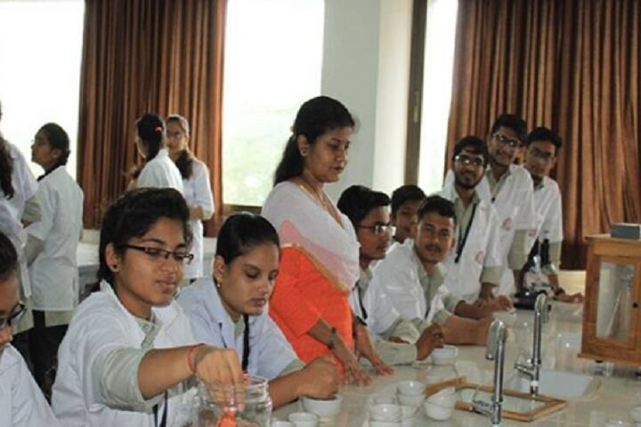 Shree Swaminarayan Homeopathic College campus in Gandhinagar, Gujarat, India — photo 5