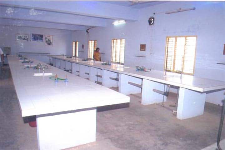 KM College of Pharmacy campus in Uthangudi, Tamil Nadu, India — photo 2