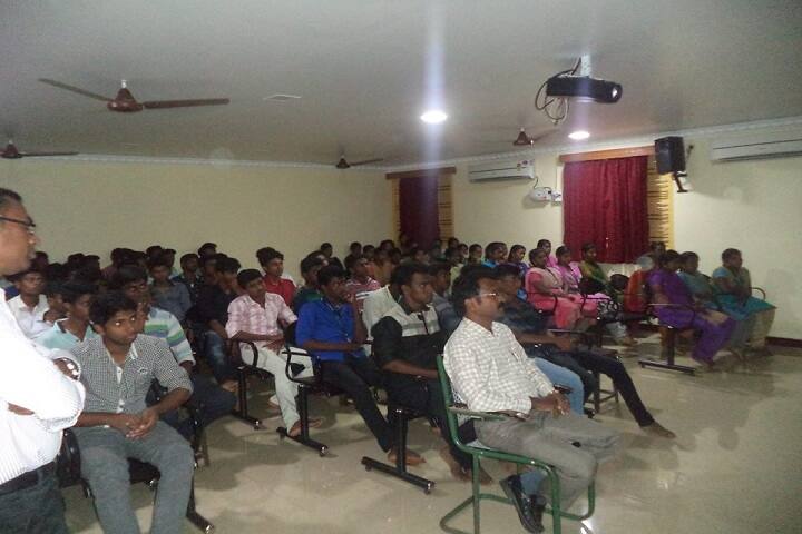 KM College of Pharmacy campus in Uthangudi, Tamil Nadu, India — photo 4