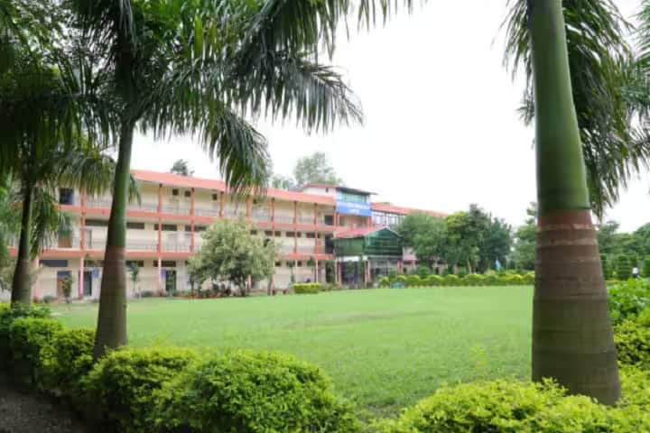 Beehive Ayurved Medical College and Hospital campus in Dehradun, Uttarakhand, India — photo 1