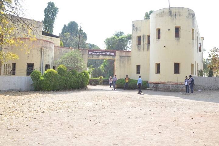 DGB Dayanand Law College campus in Solapur, Maharashtra, India — photo 4