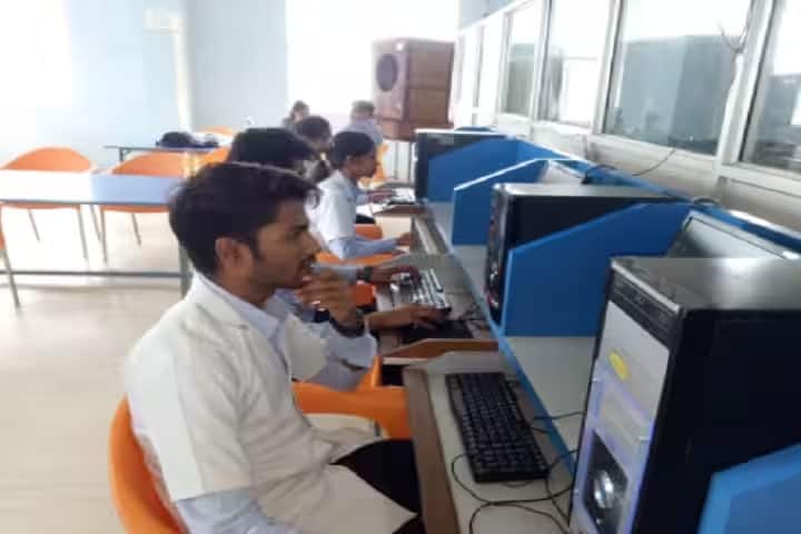 Mahaveer College of Ayurvedic Science campus in Rajnandgaon, Chhattisgarh, India — photo 2