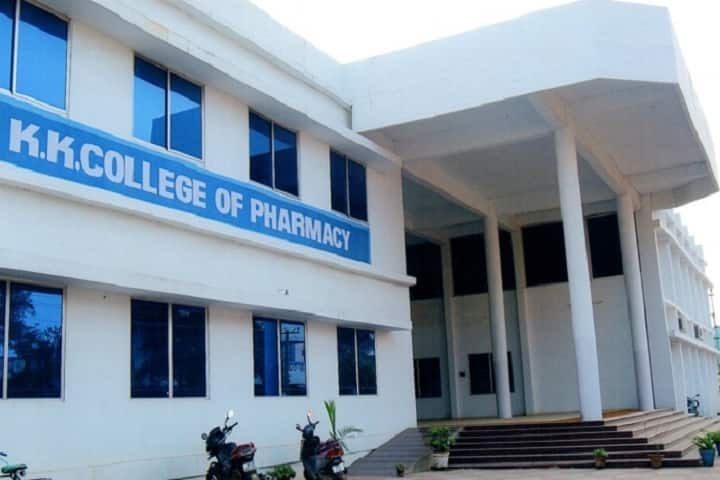 KK College of Pharmacy campus in Chennai, Tamil Nadu, India — photo 1