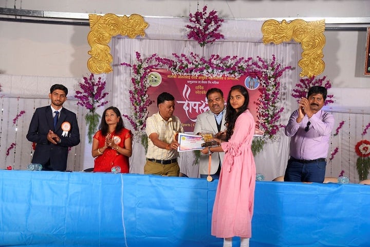 Matoshri Aasarabai Darade Ayurved College campus in Babhulgaon, Maharashtra, India — photo 1