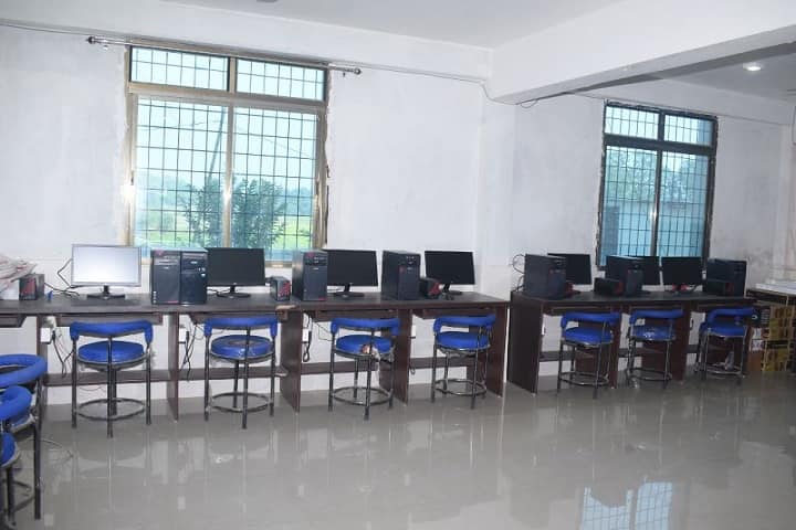 KJ College of Pharmacy campus in Varanasi, Uttar Pradesh, India — photo 4