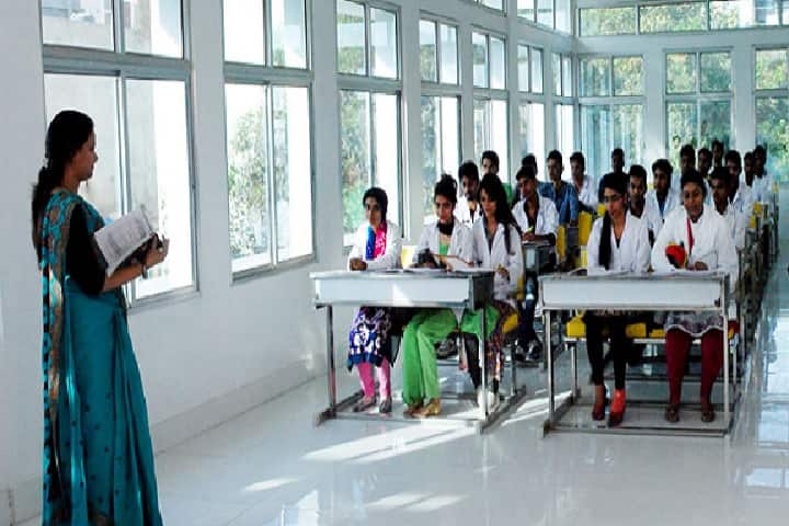 King's Eden College of Pharmacy campus in Mau, Uttar Pradesh, India — photo 2