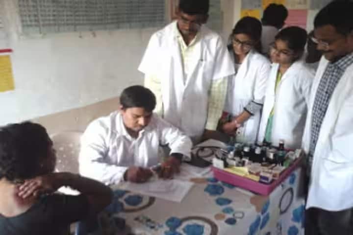 Sri Adi Siva Sadguru Alli Saheb Sivaaryula Ayurvedic Medical College campus in Guntakal, Andhra Pradesh, India — photo 2