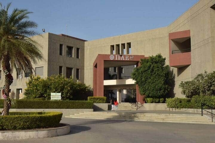 Indian Institute of Ayurved Research and Hospital campus in Rajkot, Gujarat, India — photo 2