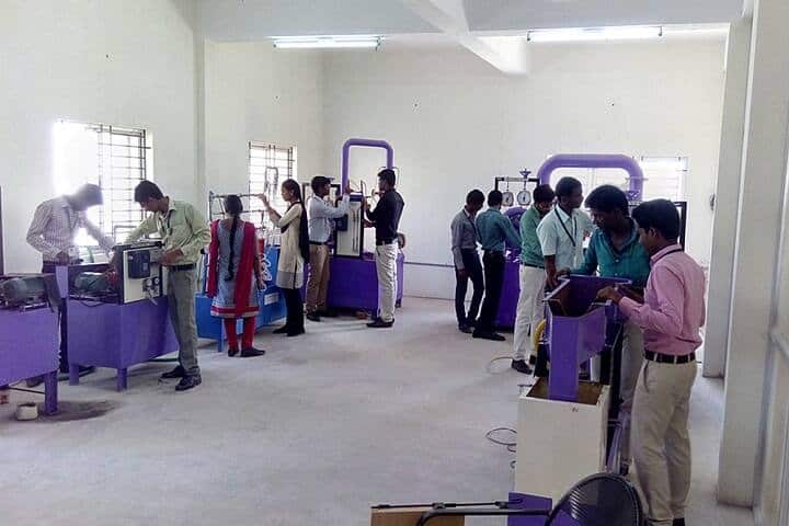 Sri Venkateswaraa College of Technology campus in Sriperumbudur, Tamil Nadu, India — photo 5