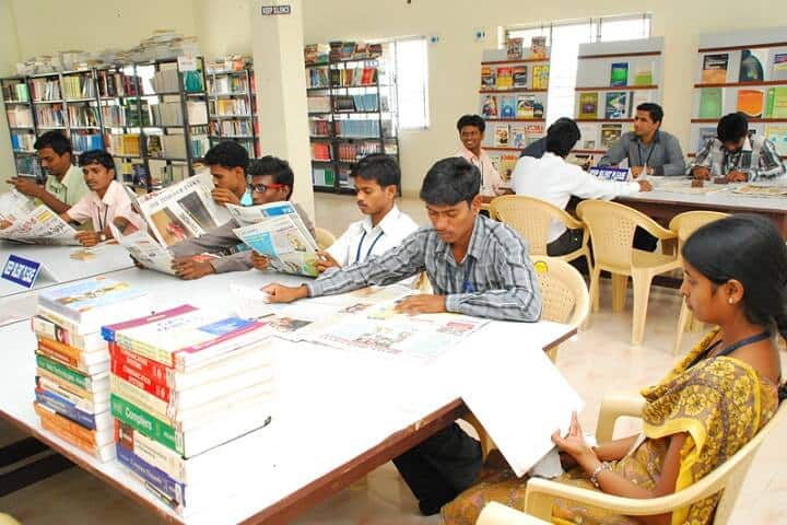 Sri Venkateswaraa College of Technology campus in Sriperumbudur, Tamil Nadu, India — photo 6