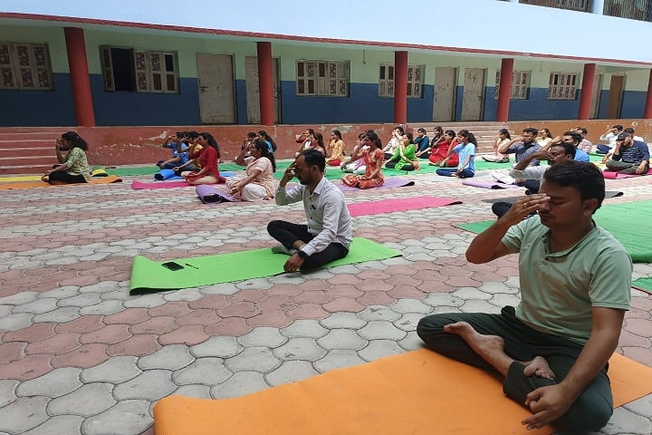 Mahila Utkarsh Pratishthan's Ayurved College campus in Washim, Maharashtra, India — photo 5