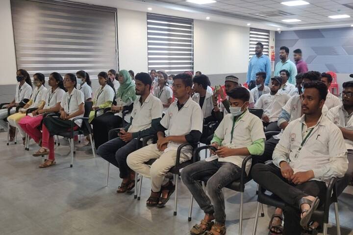 Dr Bapuji Salunkhe Institute of Pharmacy campus in Miraj, Maharashtra, India — photo 6