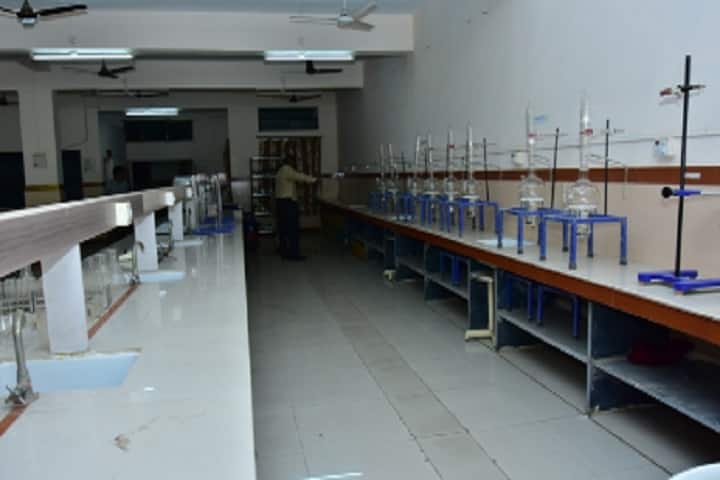 Dr Ulhas Patil Homoeopathic Medical College and Hospital campus in Jalgaon, Maharashtra, India — photo 6