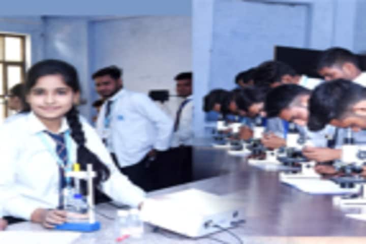 Mahalwar Institute of Pharmacy campus in Aligarh, Uttar Pradesh, India — photo 3