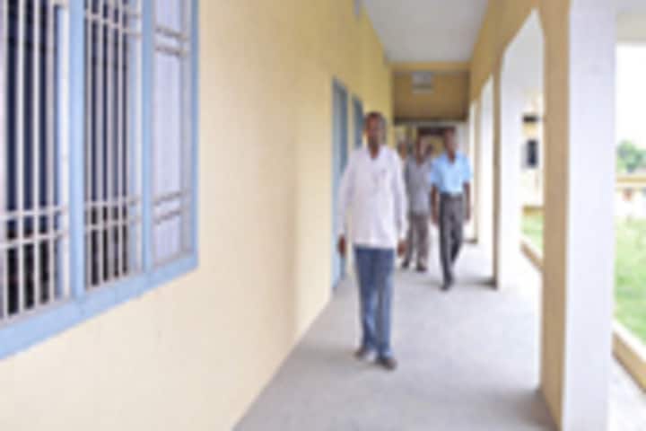 Shri Moti Singh Jageshwari Ayurved College and Hospital campus in Chhapra, Bihar, India — photo 3