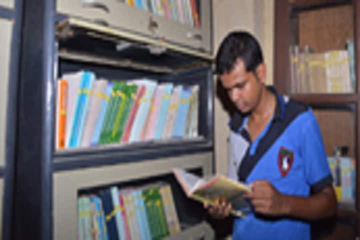 Shri Moti Singh Jageshwari Ayurved College and Hospital campus in Chhapra, Bihar, India — photo 4