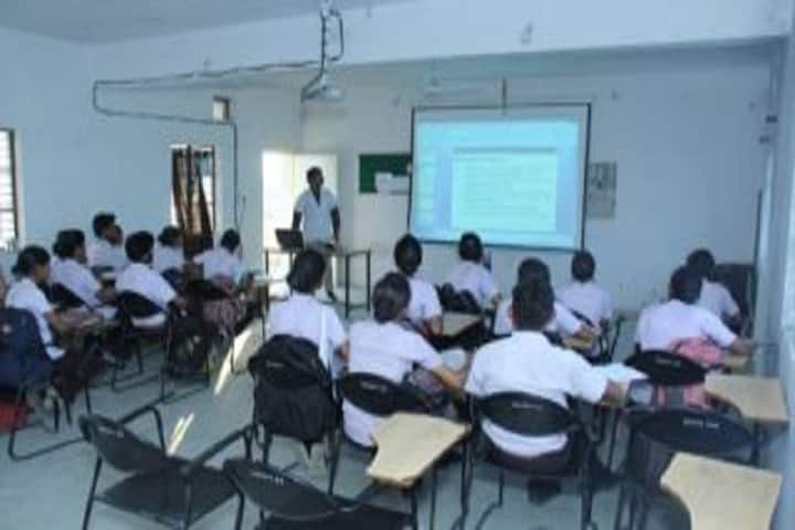 Sumantai Wasnik College of Nursing campus in Nagpur, Maharashtra, India — photo 4