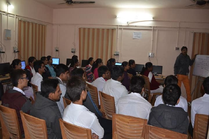 Shri Shamlaji Homoeopathic Medical College and Research Institute campus in Godhra, Gujarat, India — photo 6