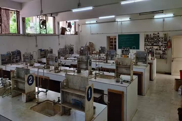 Shri Alpesh N Patel Post Graduate Institute of Science and Research campus in Anand, Gujarat, India — photo 6