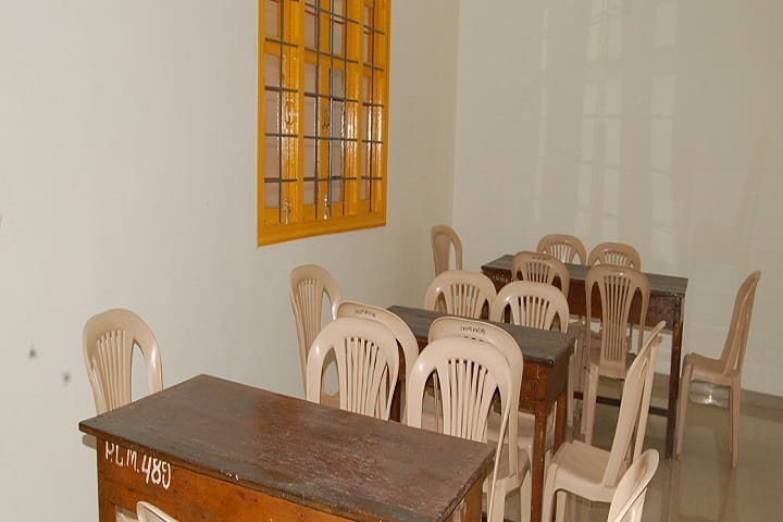 Chanakya College of Physiotherapy campus in Bhuj, Gujarat, India — photo 4