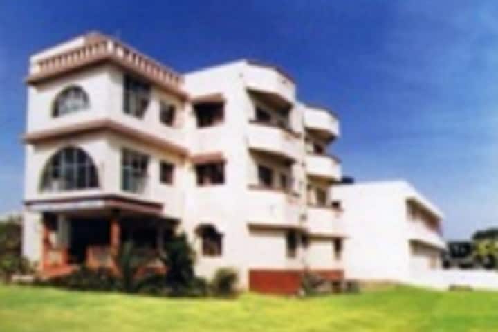 Grameen Ayurvedic Medical College campus in Bagalkot, Karnataka, India — photo 2
