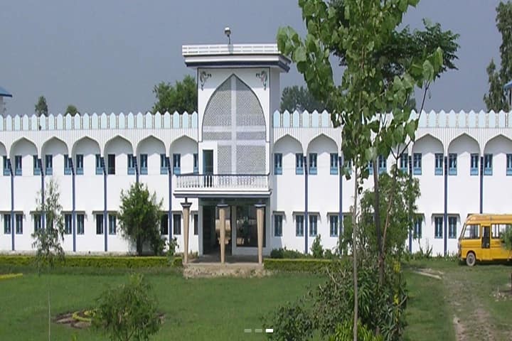Jamia Tibbiya Deoband campus in Saharanpur, Uttar Pradesh, India — photo 2