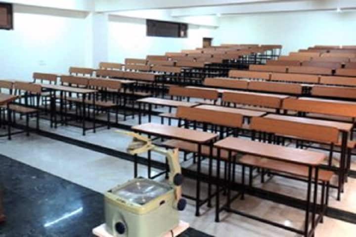 Gurukrupa College of Physiotherapy campus in Beed, Maharashtra, India — photo 3