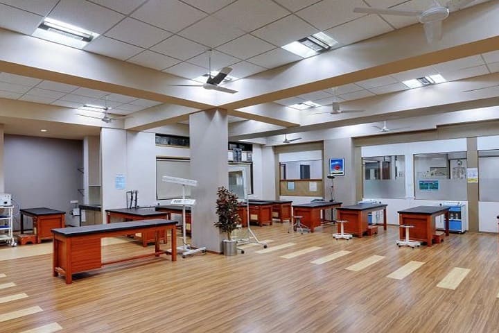 Gurukrupa College of Physiotherapy campus in Beed, Maharashtra, India — photo 4