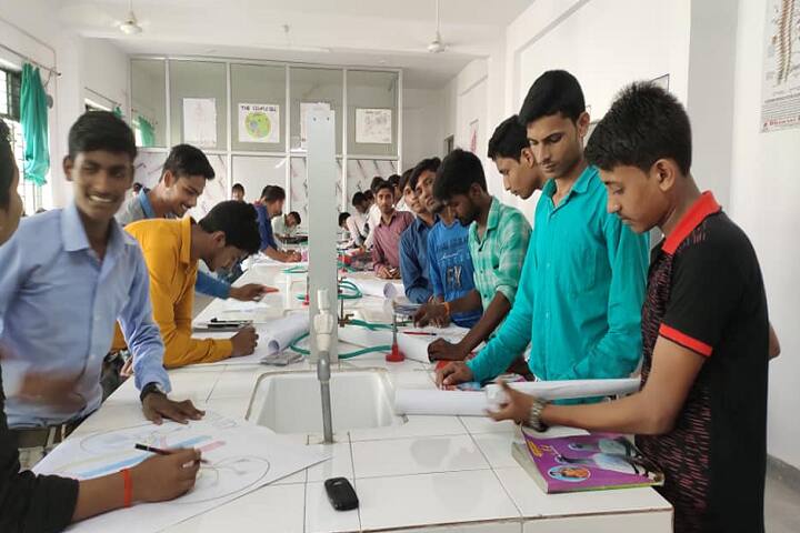 Maa Bhagwati College of Pharmacy campus in Lucknow, Uttar Pradesh, India — photo 4