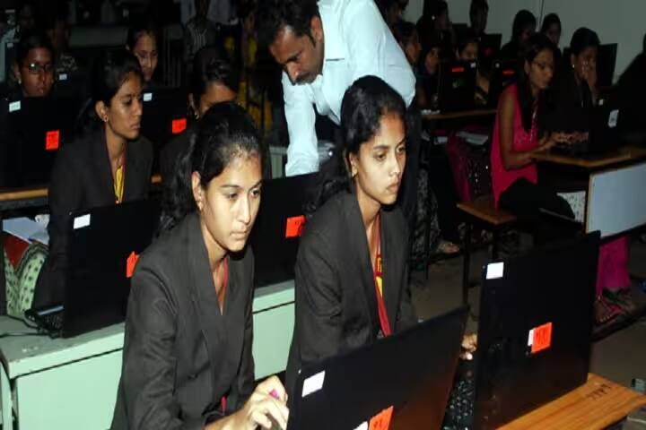 Lingarajappa Engineering College campus in Bidar, Karnataka, India — photo 2