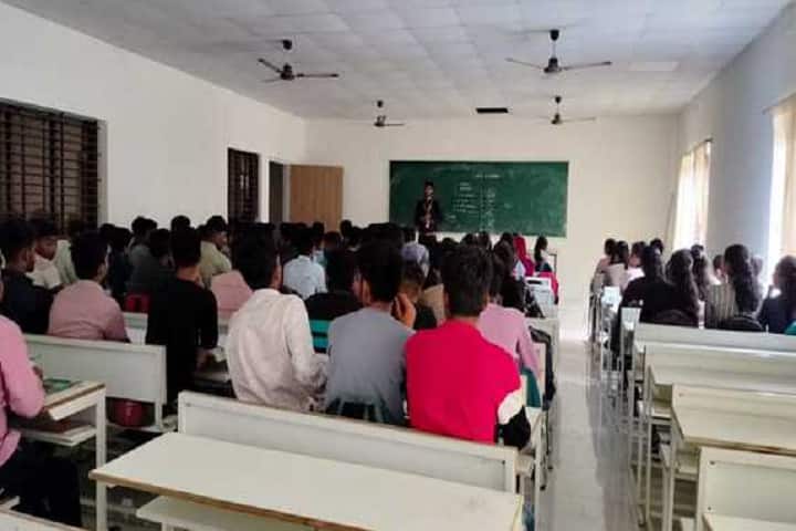 Karanjekar College of Engineering and Management campus in Bhandara, Maharashtra, India — photo 2