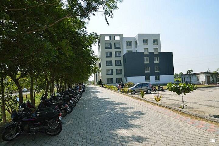Bhagwan Mahavir College of Computer Application campus in Surat, Gujarat, India — photo 1