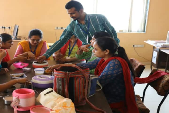 Bhagwan Mahavir College of Computer Application campus in Surat, Gujarat, India — photo 2