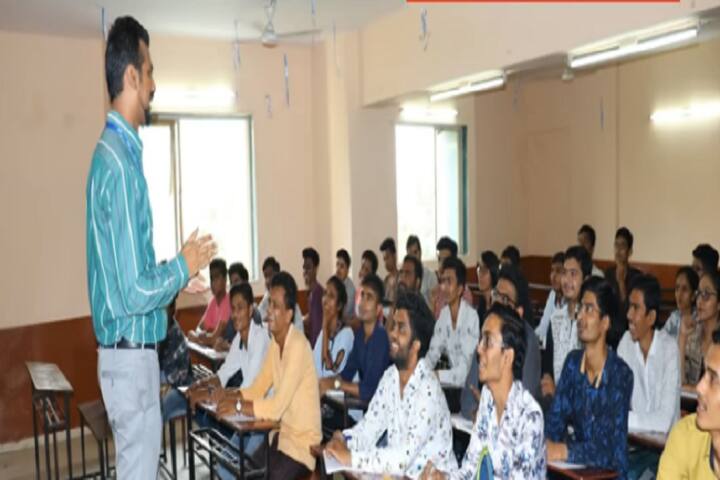 Bhagwan Mahavir College of Computer Application campus in Surat, Gujarat, India — photo 3