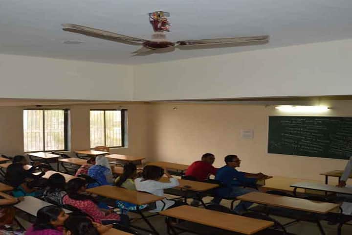 LaxmiNarayan Dev College of Pharmacy campus in Bharuch, Gujarat, India — photo 2