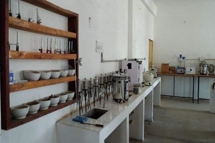Laxmi Bai Sahuji College of Pharmacy campus in Jabalpur, Madhya Pradesh, India — photo 2