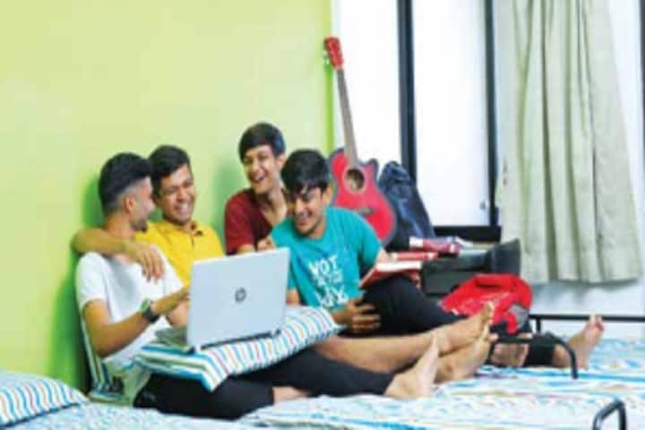 Marwadi Education Foundation Group of Institutions campus in Rajkot, Gujarat, India — photo 4