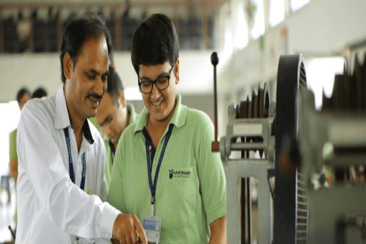 Marwadi Education Foundation Group of Institutions campus in Rajkot, Gujarat, India — photo 6