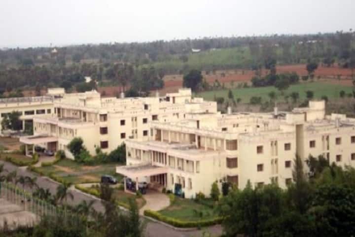 Miracle Educational Society Group of Institutions campus in Vizianagaram, Andhra Pradesh, India — photo 4