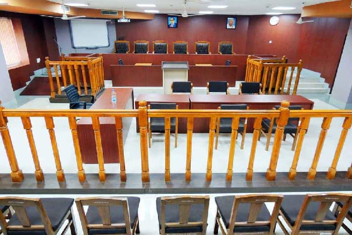 Narvadeshwar Law College campus in Lucknow, Uttar Pradesh, India — photo 1