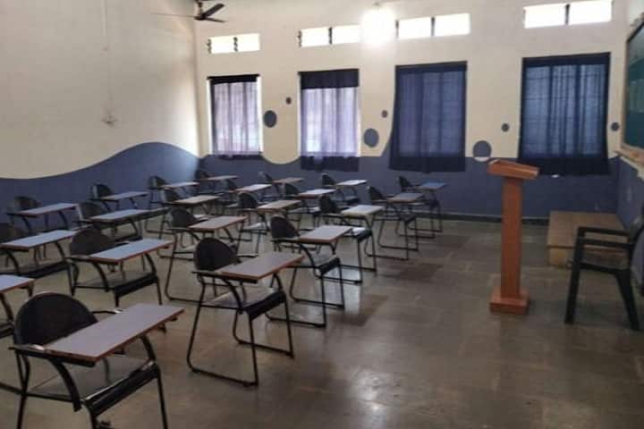 Dnyandeep Law College campus in Khed, Maharashtra, India — photo 2