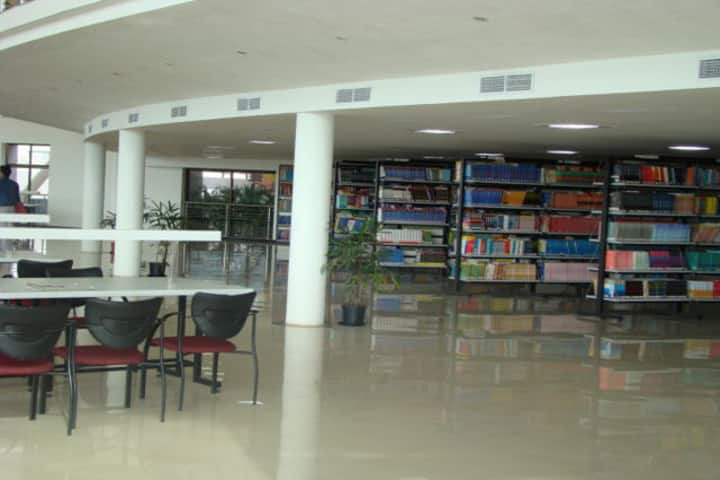 MET Institute of Technology Polytechnic campus in Nashik, Maharashtra, India — photo 2