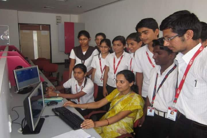 MET Institute of Technology Polytechnic campus in Nashik, Maharashtra, India — photo 4