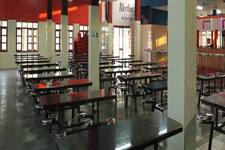 Mahendra Engineering College campus in Namakkal, Tamil Nadu, India — photo 3